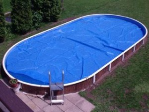 Плавающее пузырьковое покрывало 910х460 см для овальных бассейнов